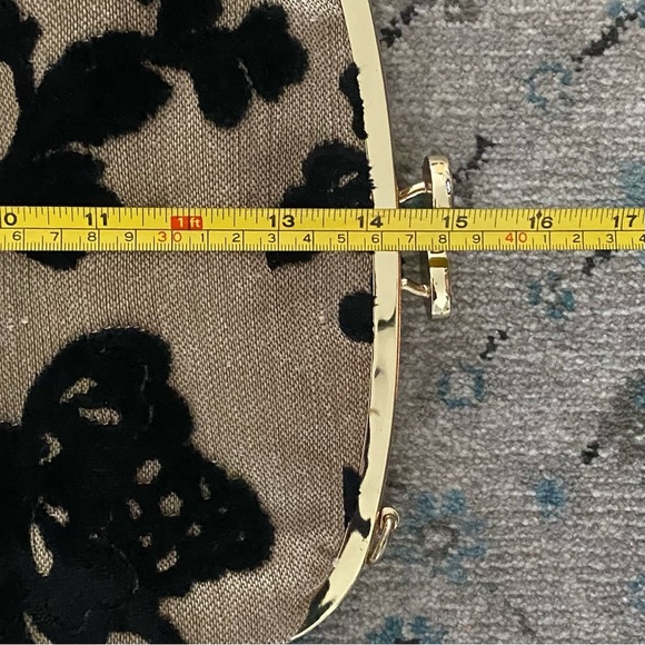 Stunning Glenda Gies Large Chenille Black & Creme Purse Handbag - No Straps - Picture 3 of 10